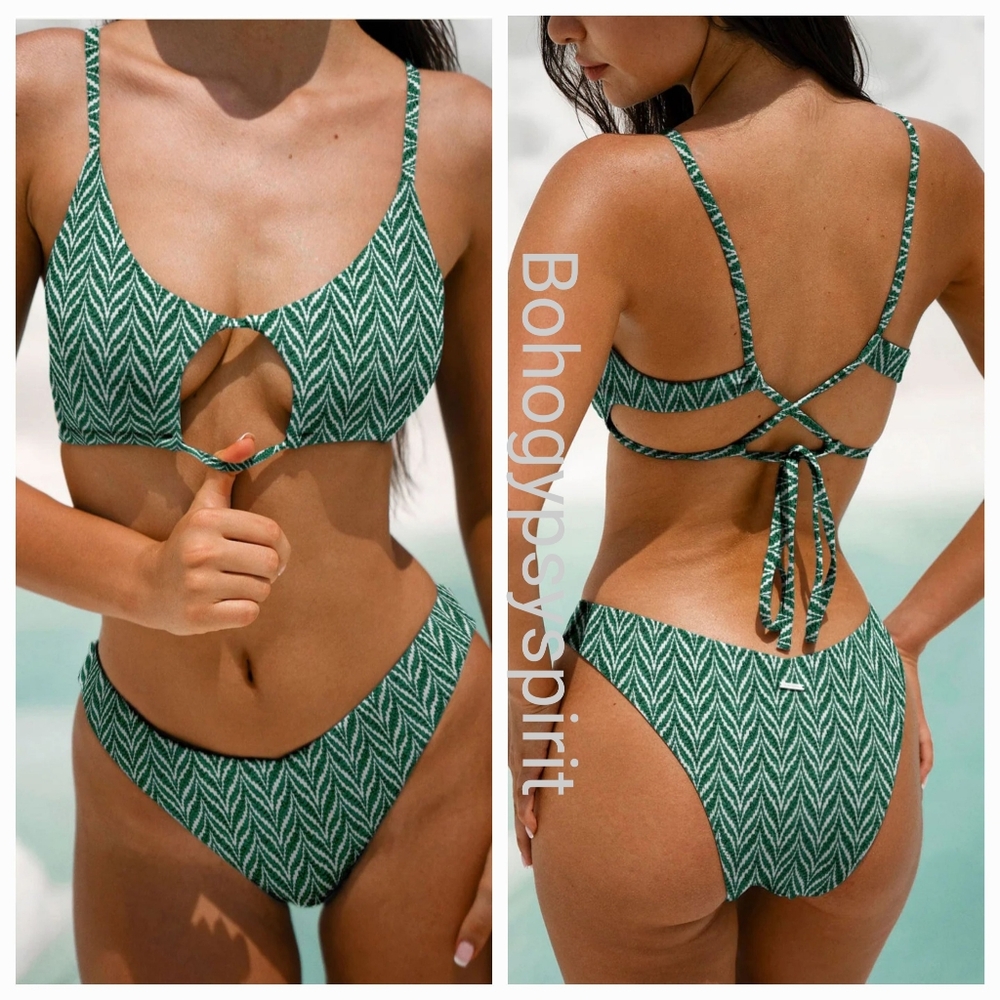 NWT $87 Berlook Green Geometric Cut Out Bikini Set